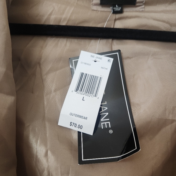 Quilted Hooded Jacket in Taupe - Picture 4 of 7